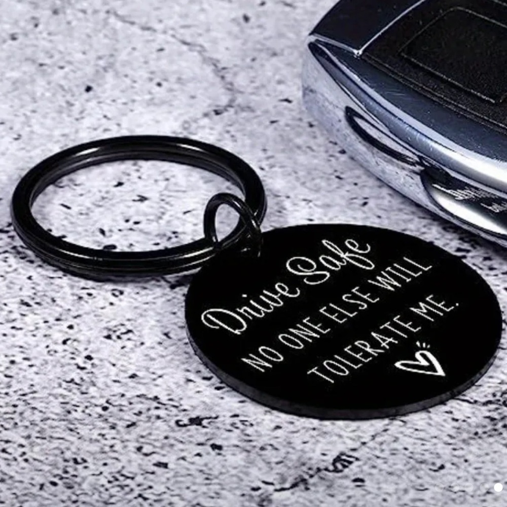 Drive Safe Keychain - Picture 4 of 6